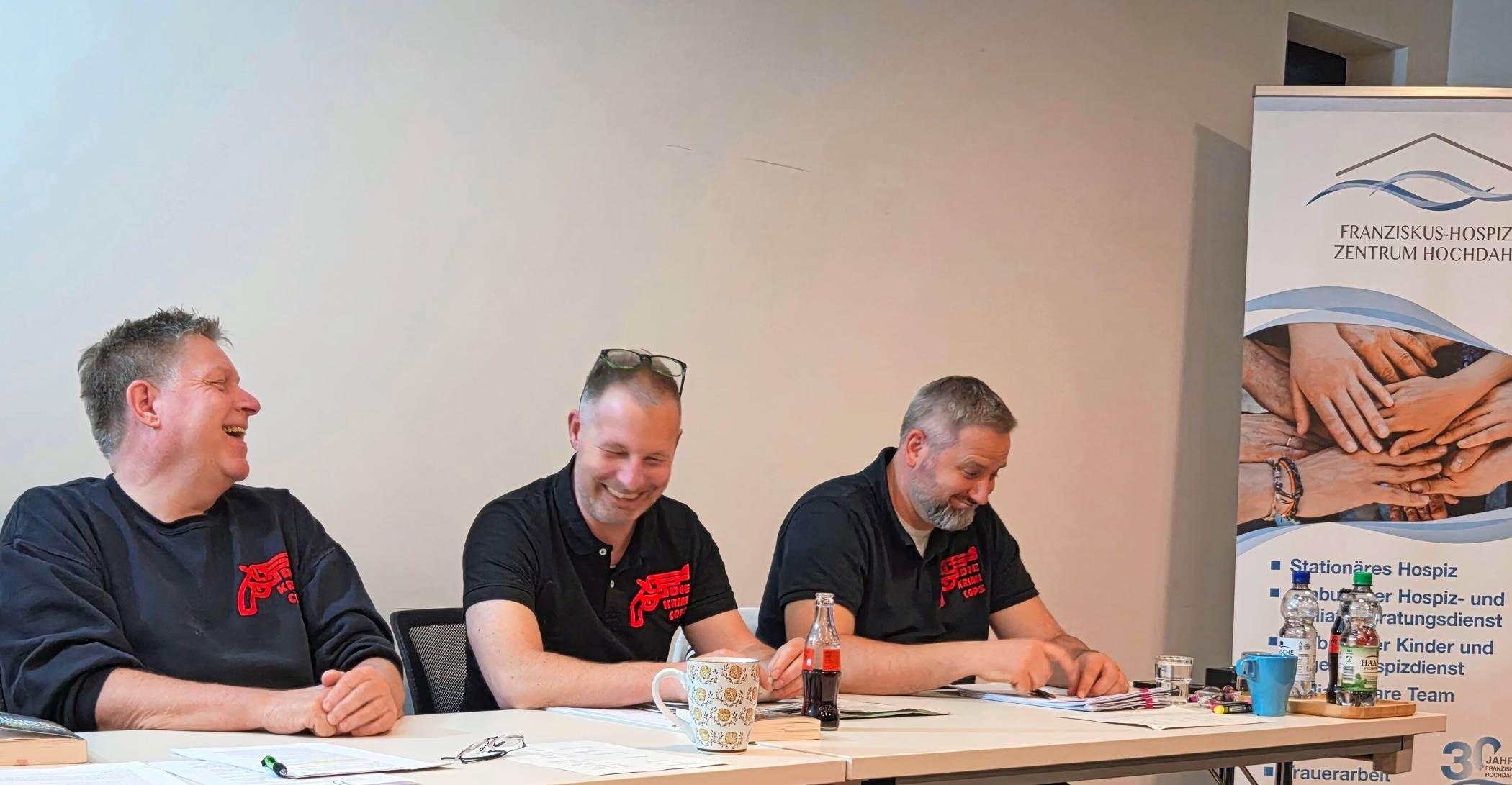  Die Krimi-Cops zur Lesung im Franziskus-Hospiz Hochdahl.  