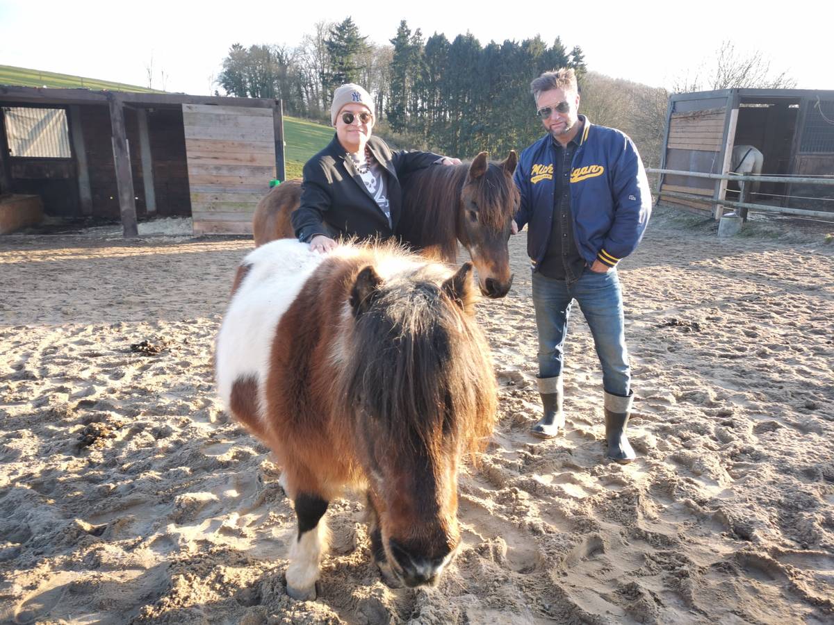 Mit Promis feiern für den guten Zweck