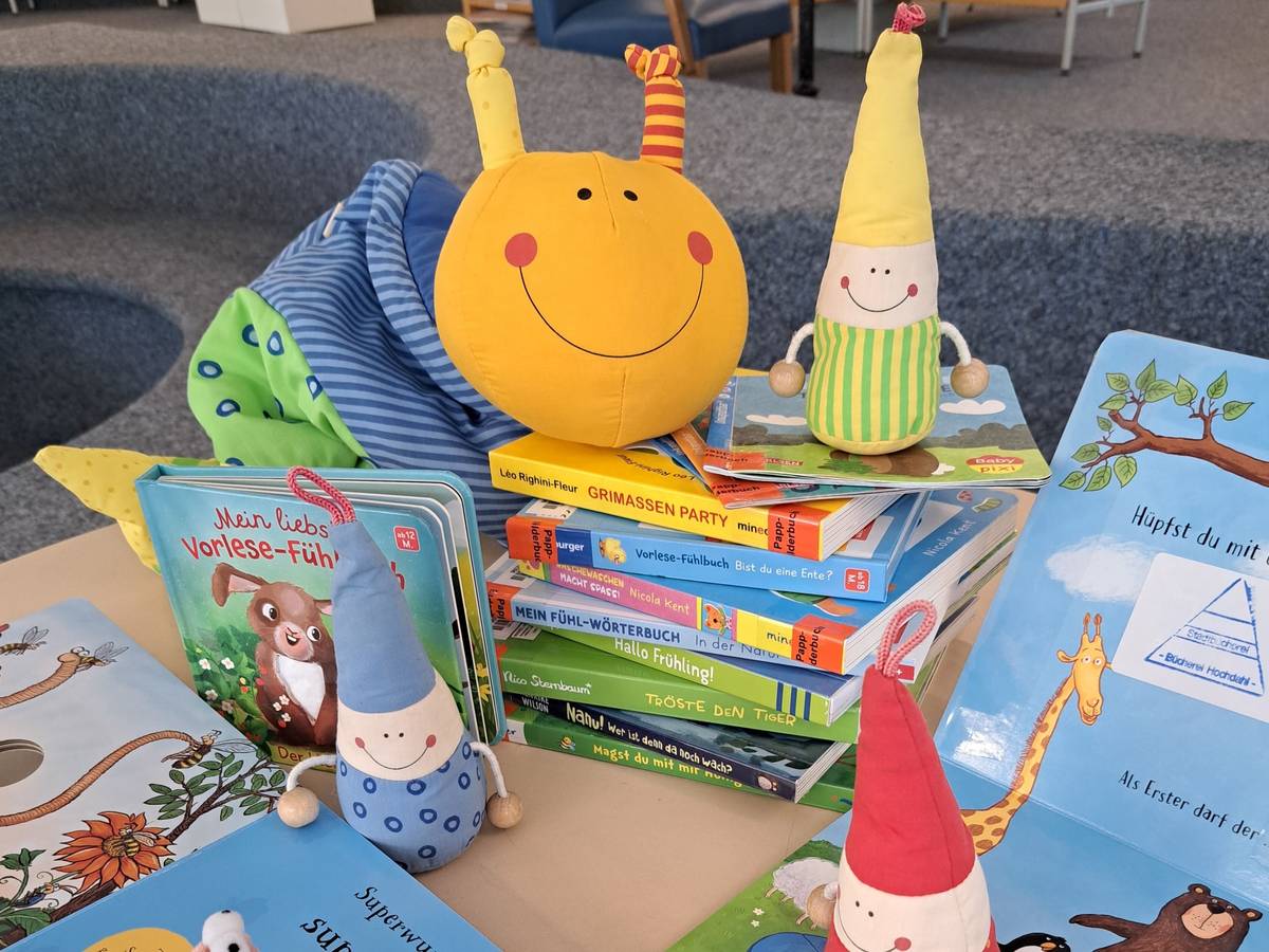 Förderverein der Bücherei stellt neue Audio-Figuren und Bilderbücher