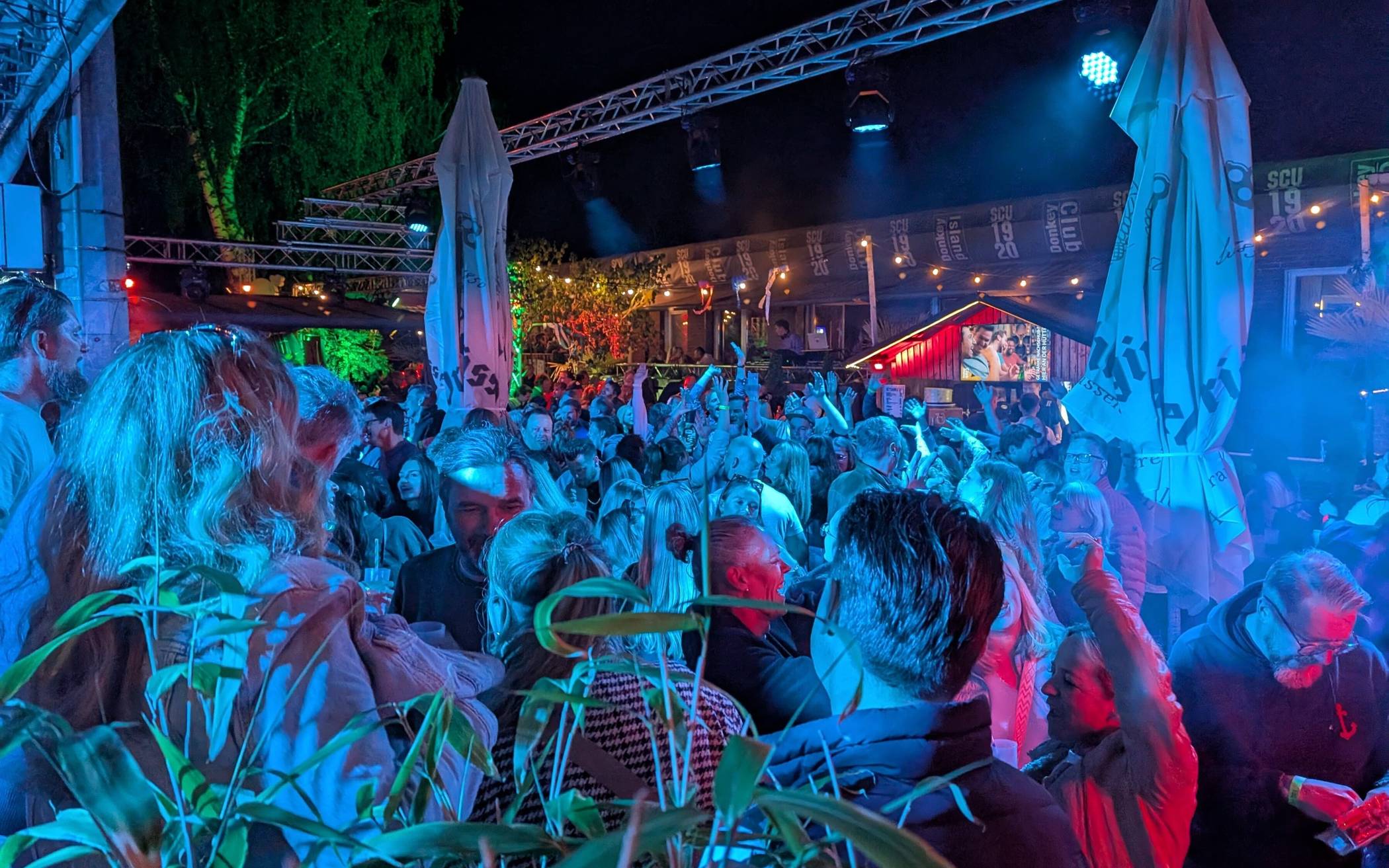  Gut besucht war die "Tanz in den Mai-Party" im Donkey Club. 