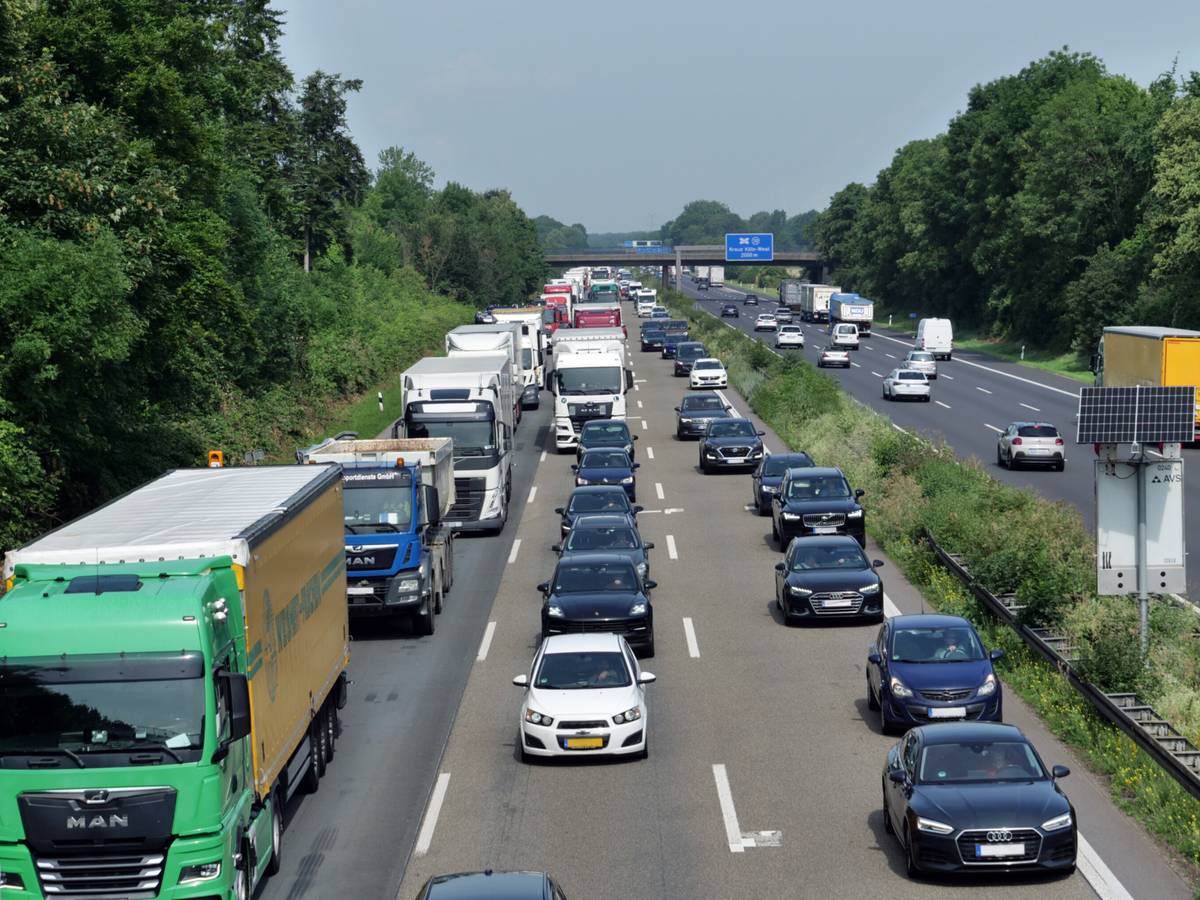 Pfingstwochenende: Die ADAC Stauprognose für Nordrhein-Westfalen