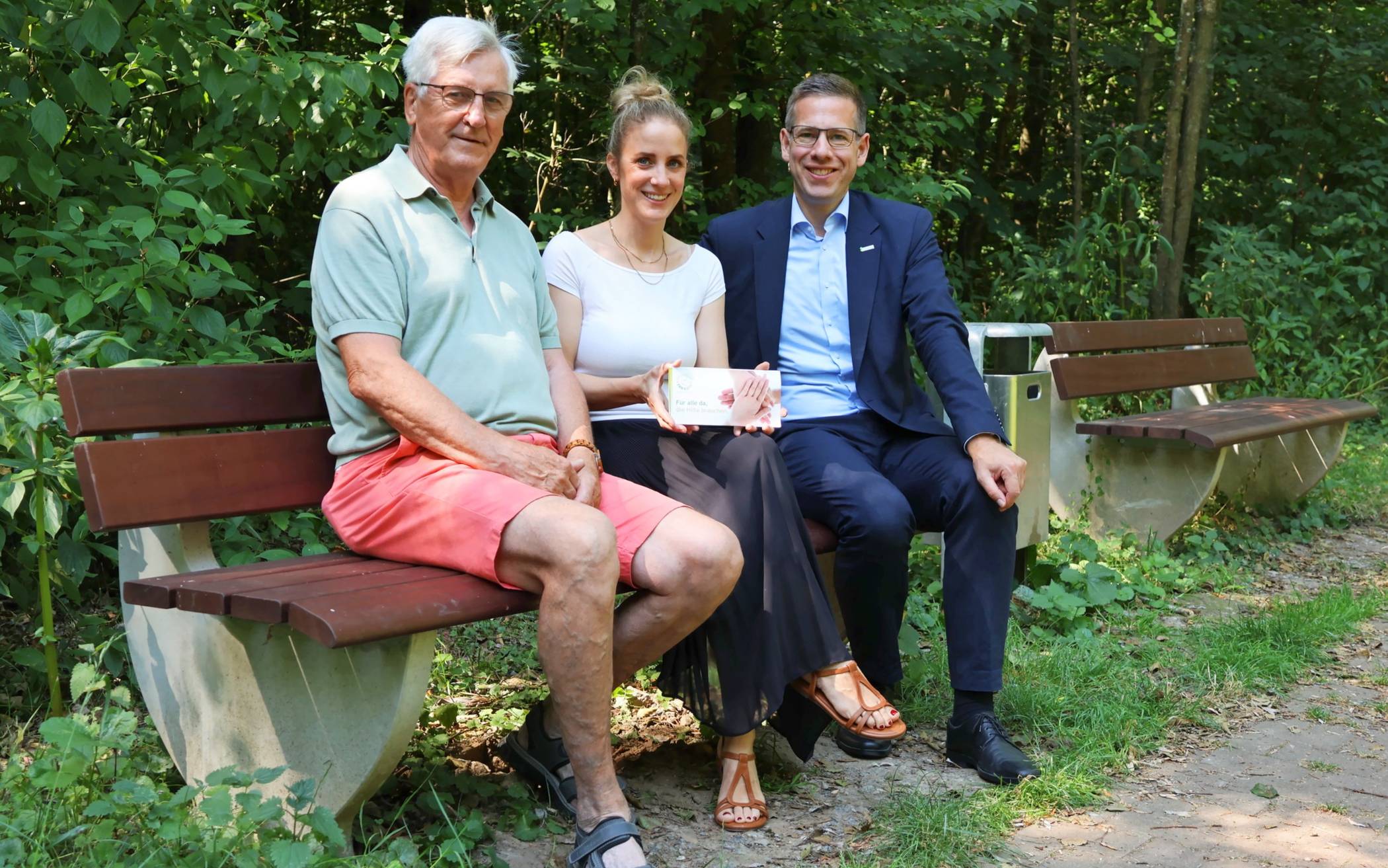 Neue Sitzgelegenheiten durch großzügige Spenden