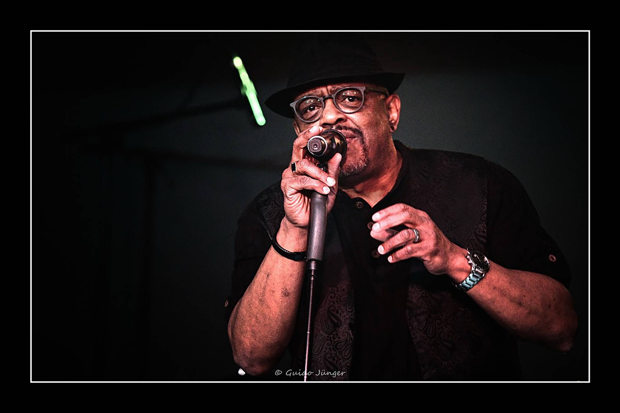 Larry „Doc“ Watkins. 