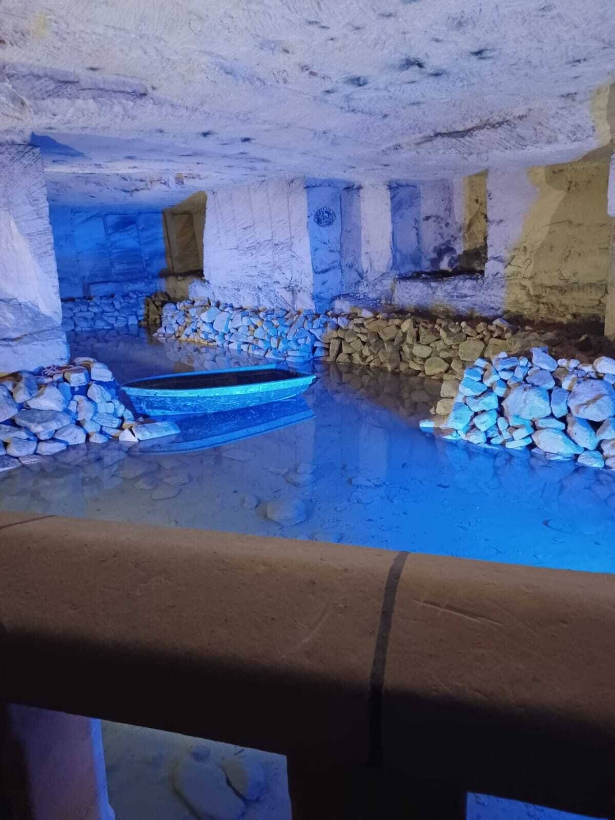 Die Grotte.