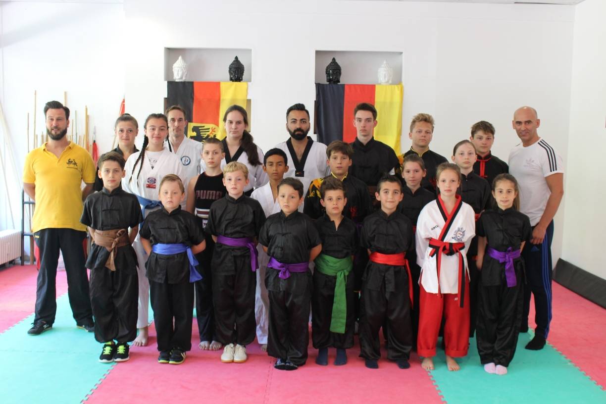  Die Kampfkunstschüler kommen aus ganz Deutschland, um sich für das Deutsche Nationalteam zu qualifizieren.  