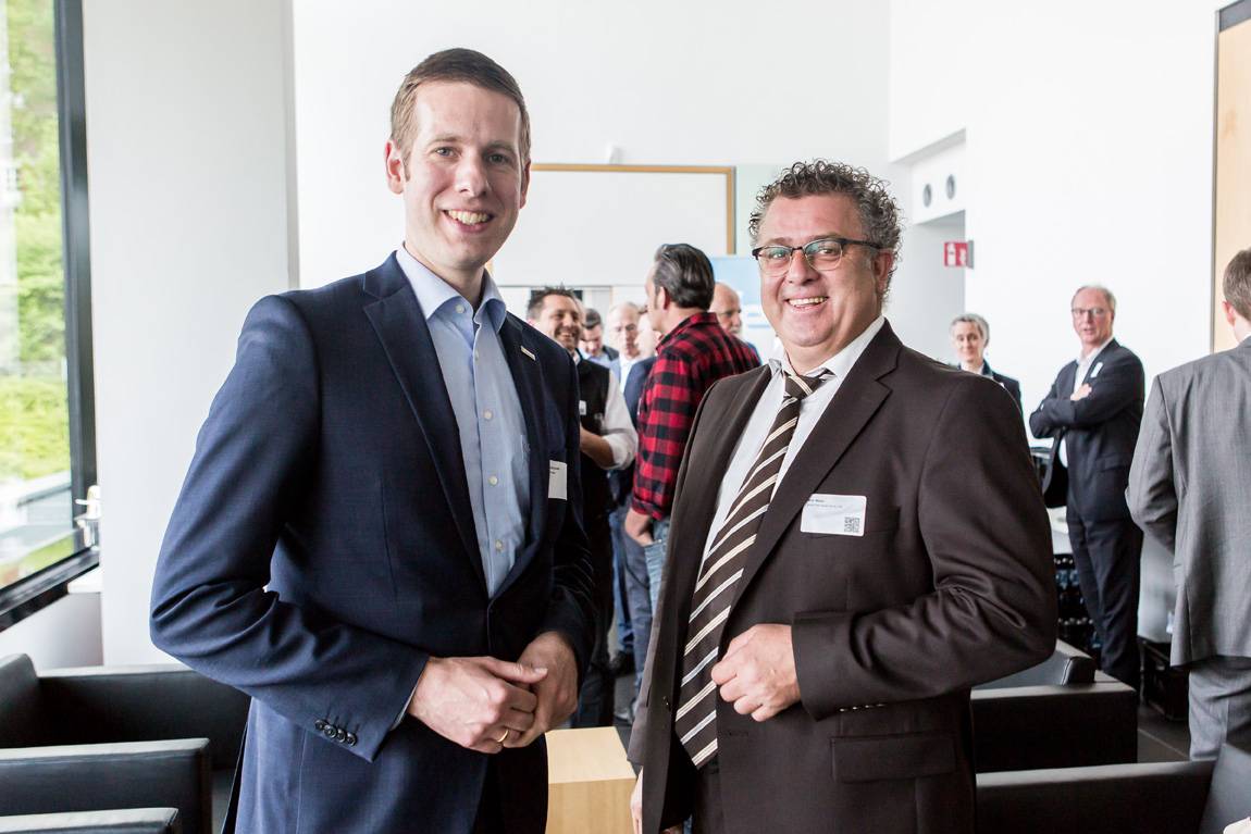  Bürgermeister Christoph Schulz (li.) und der Sprecher des Wirtschaftskreises Erkrath e.V., Wido Weyer. 