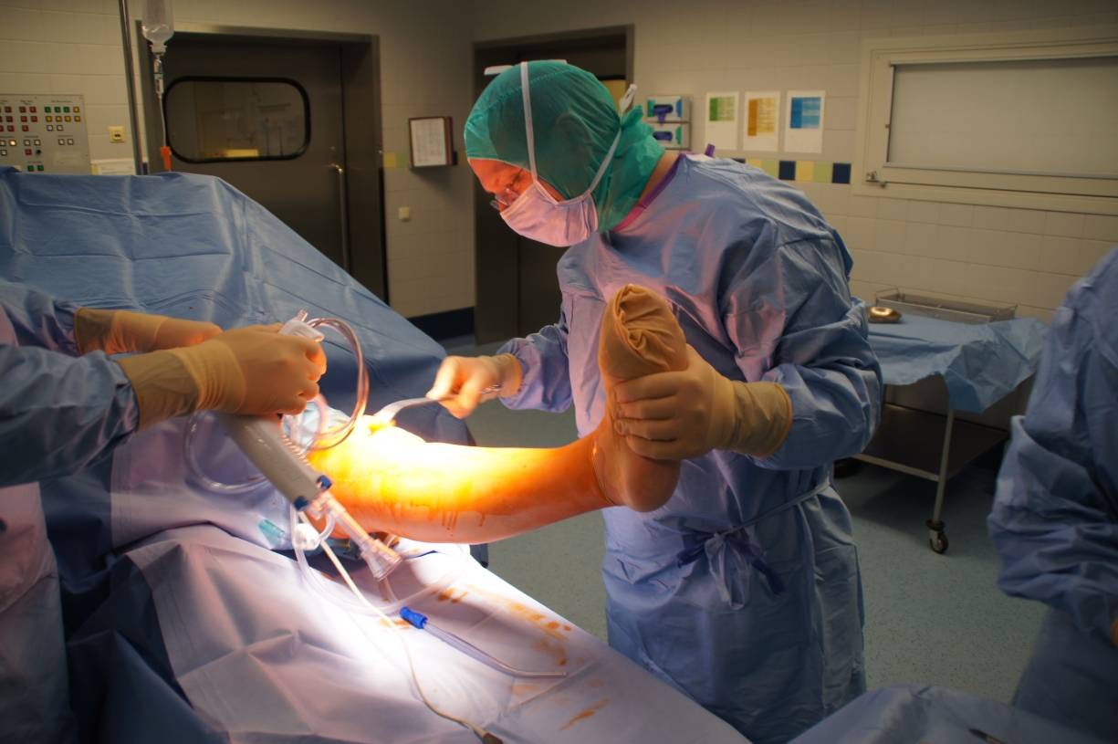 Chefarzt Dr. med. Kaminski im...