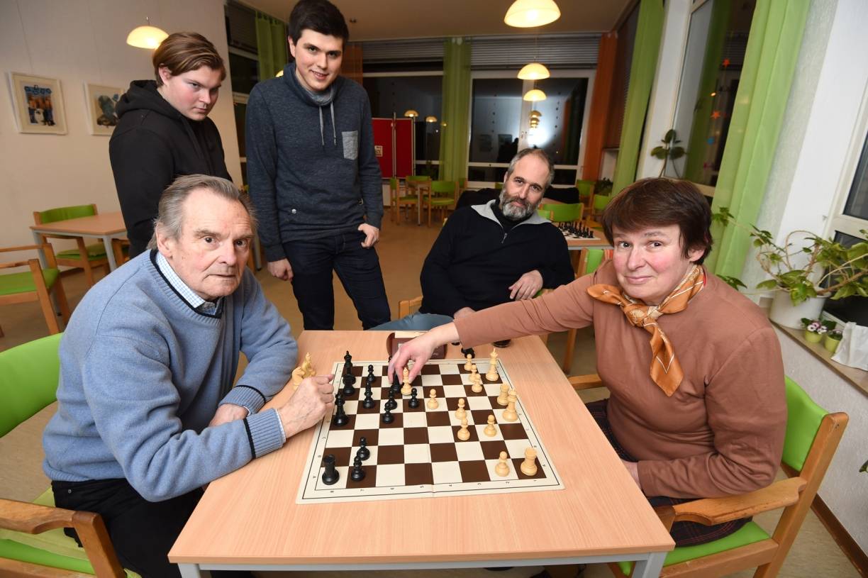  Schach — das Spiel der Könige. 
