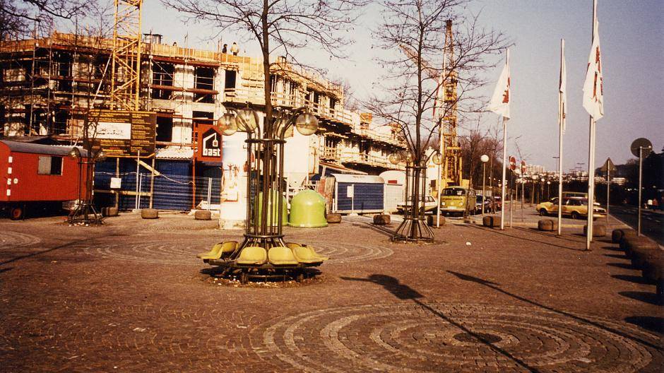 Der Hochdahler Markt während seiner Bauphase entlang der Karschhauser...