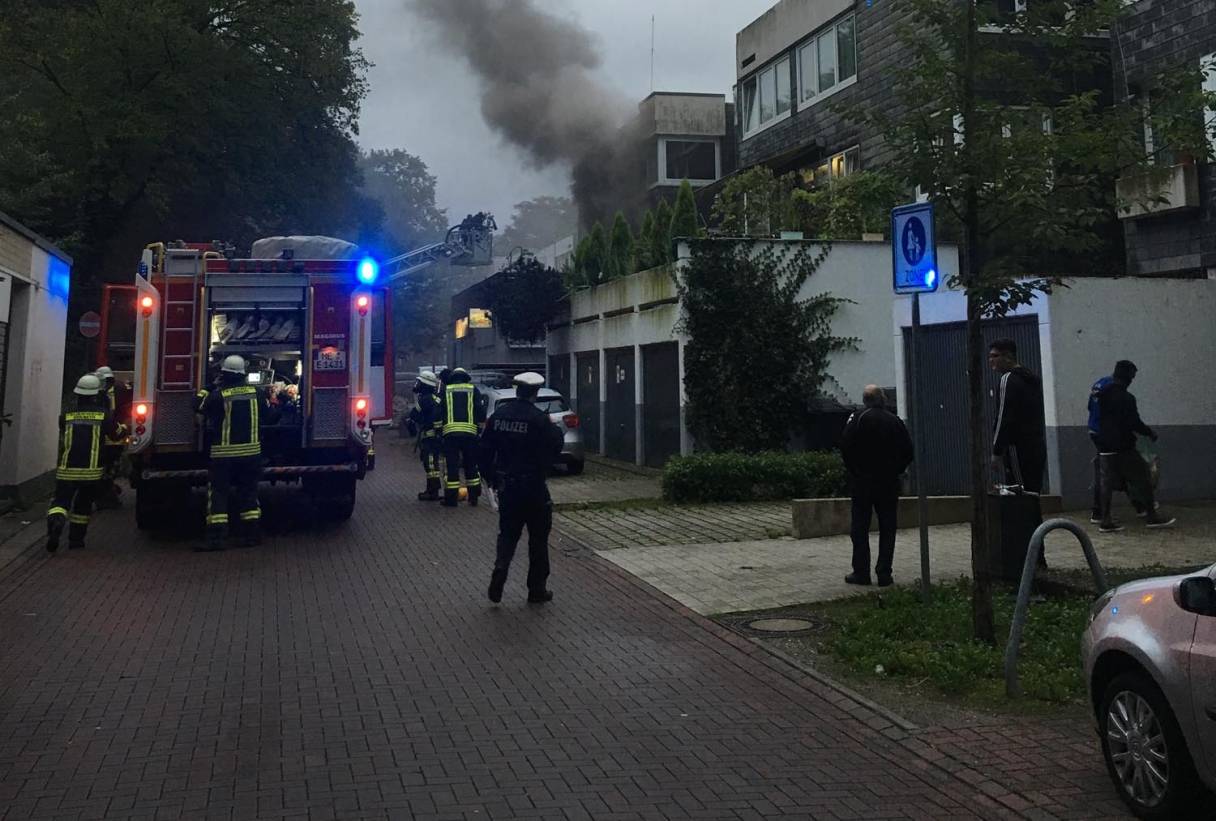  Feuerwehreinsatz in der Brechtstraße. 