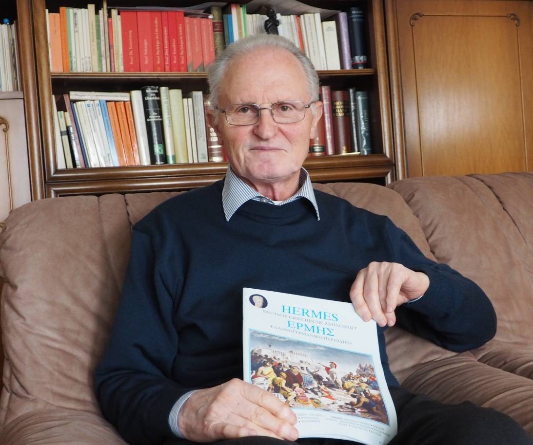  Gründer, Herausgeber und Chefredakteur der Deutsch-Griechischen Zeitschrift ‚HERMES‘, zu Deutsch ‚Götterbote’: Konstantin Lajios. 