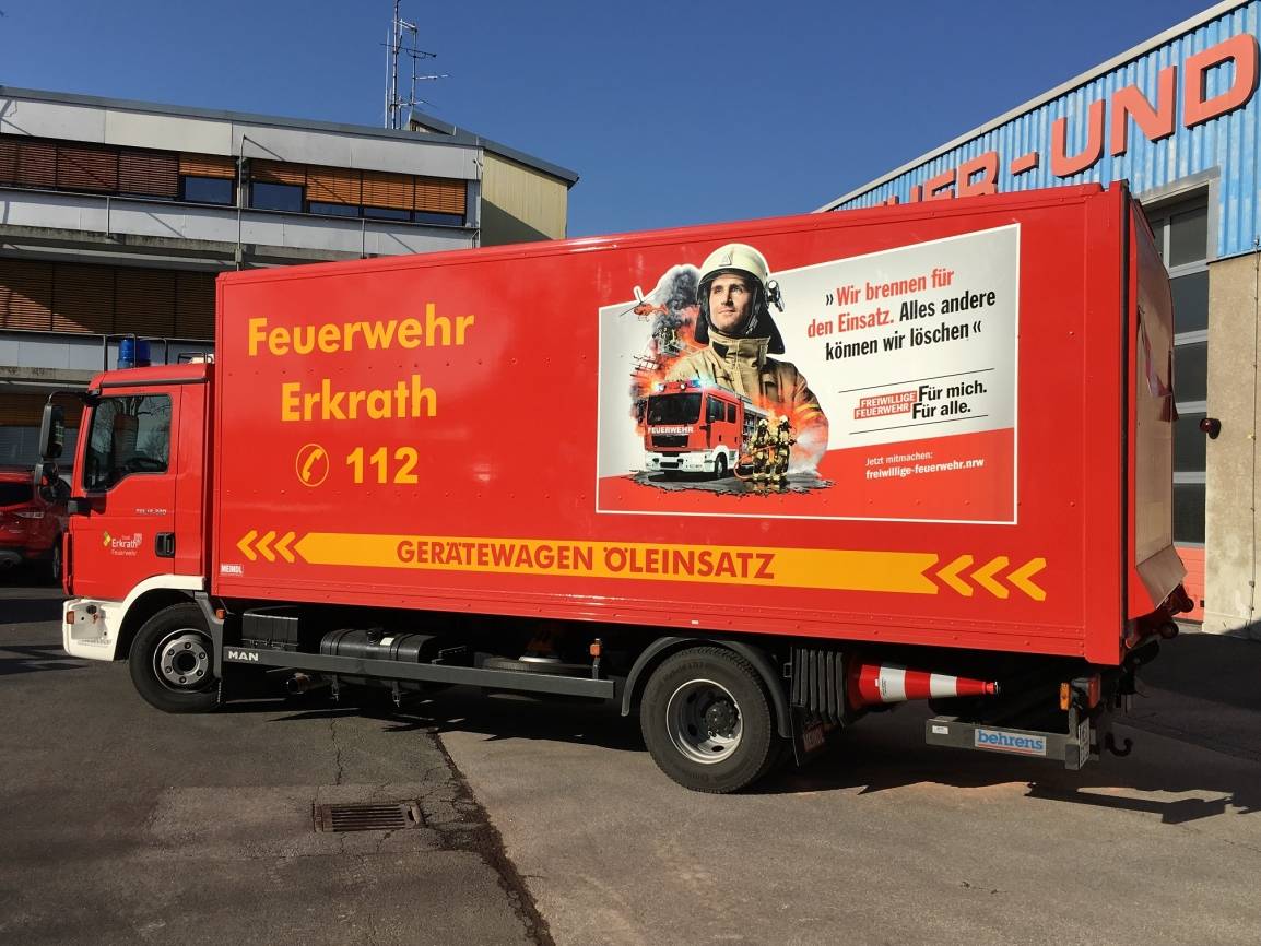  "Wir brennen für den Einsatz. Alles andere können wir löschen", ist jetzt auf dem Gerätewagen der Feuerwehr Erkrath zu sehen. 