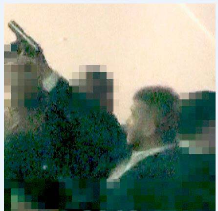 Die Polizei in Köln sucht...: Mit einer Waffe in die Luft geschossen