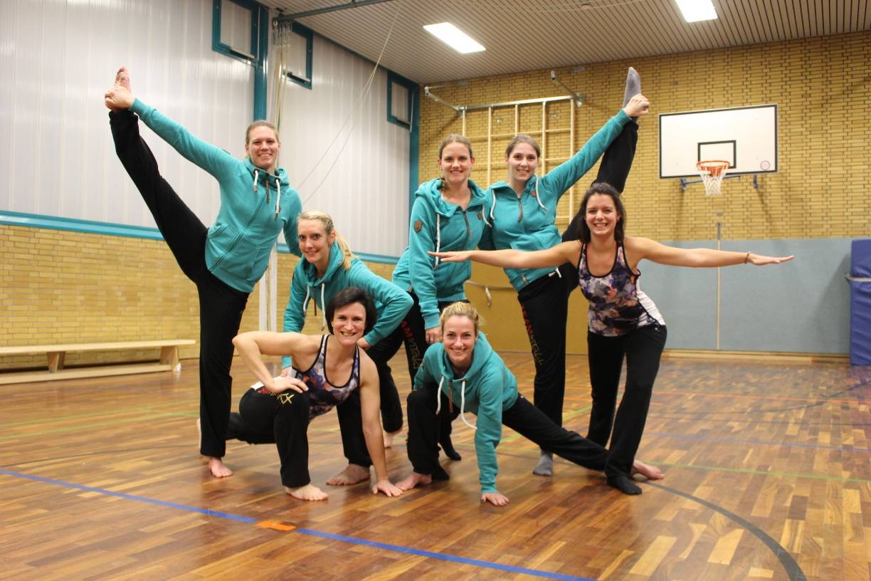  Die Tänzerinnen der Jazz- und Modern Dance- Tanzgruppe "InTakt" haben sich in diesem Jahr den WM-Titel erkämpft. 