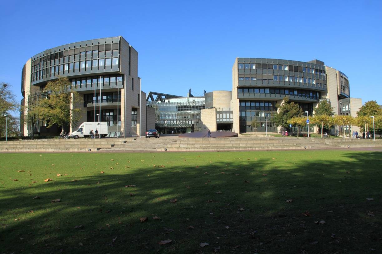  Der Düsseldorfer Landtag. 