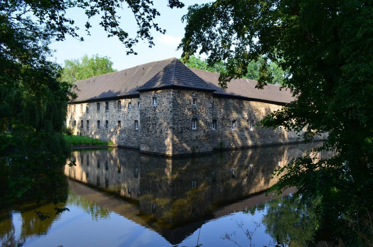  Wasserburg Haus Graven in Langenfeld. 