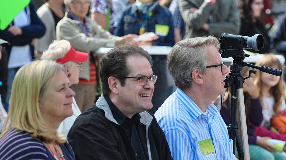 Elisabeth Verhoeven, Pfarrer Christoph Biskupek und Pfarrer Lutz...