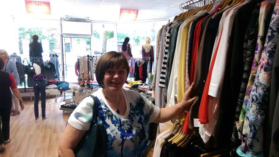 Der perfekte Tag: Marion Berger auf der Suche nach schöner Mode bei Exist Fashion auf...