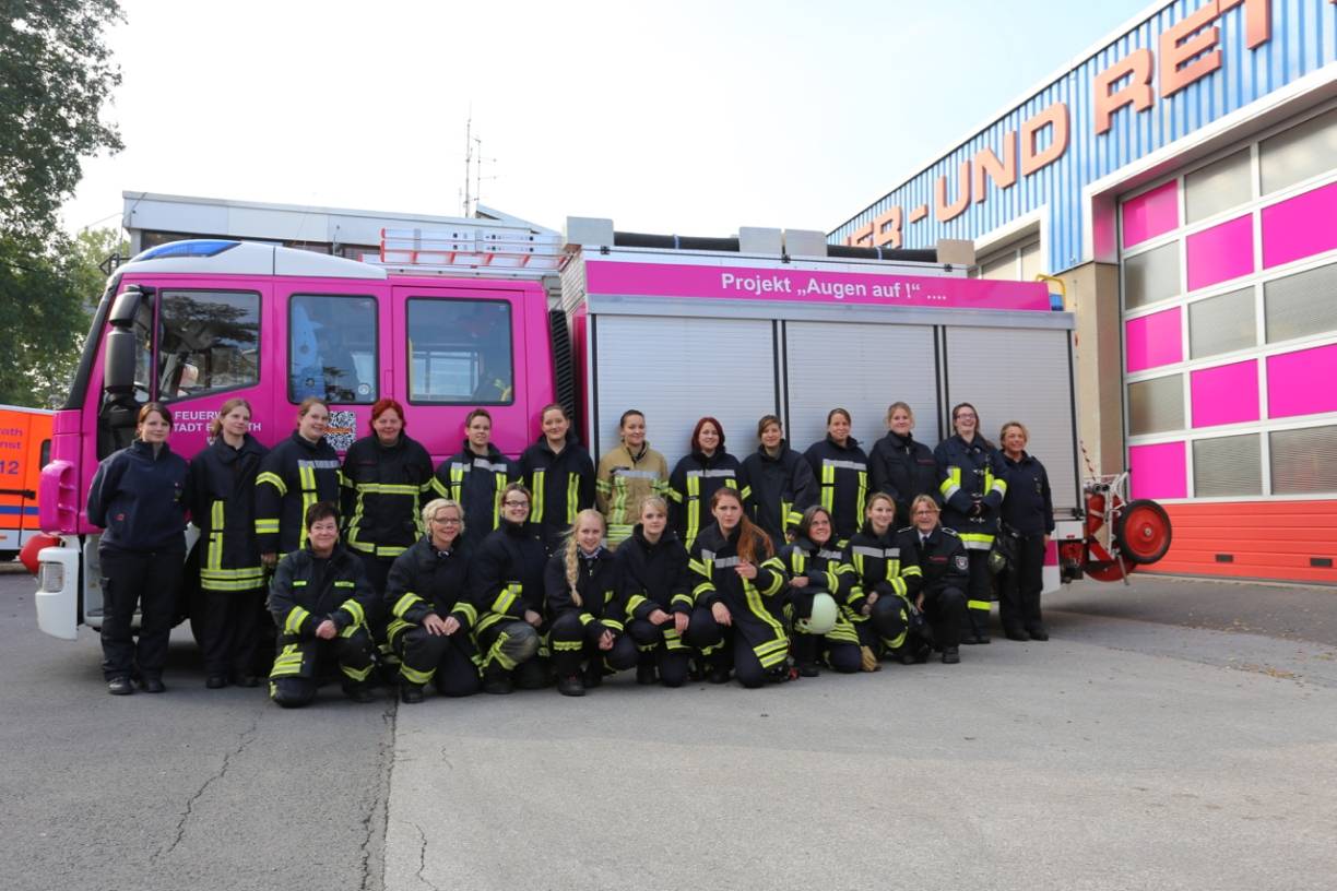 Girlsday für Feuerwehrfrauen bei der Feuerwehr Erkrath