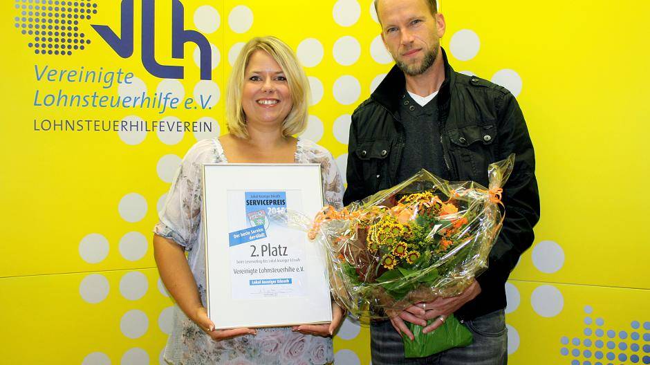 Sandra Lieverscheidt von der Vereinigten Lohnsteuerhilfe aus Unterfeldhaus freute sich...