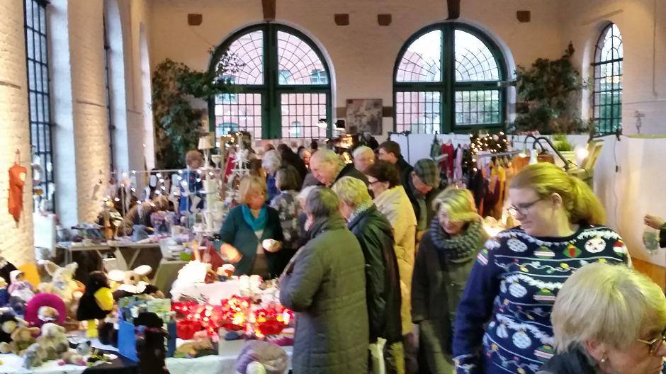 Weihnachtsmarkt im Lokschuppen Hochdahl