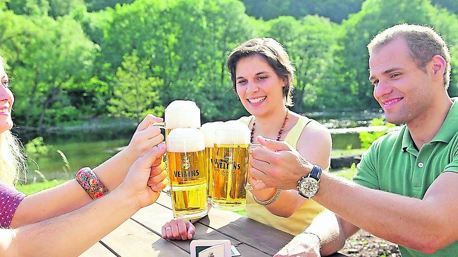  Die Zuwächse bei der Außengastronomie haben sich sowohl in der Stadt durch Außenbestuhlung als auch auf dem Land durch typische Biergärten ergeben. 