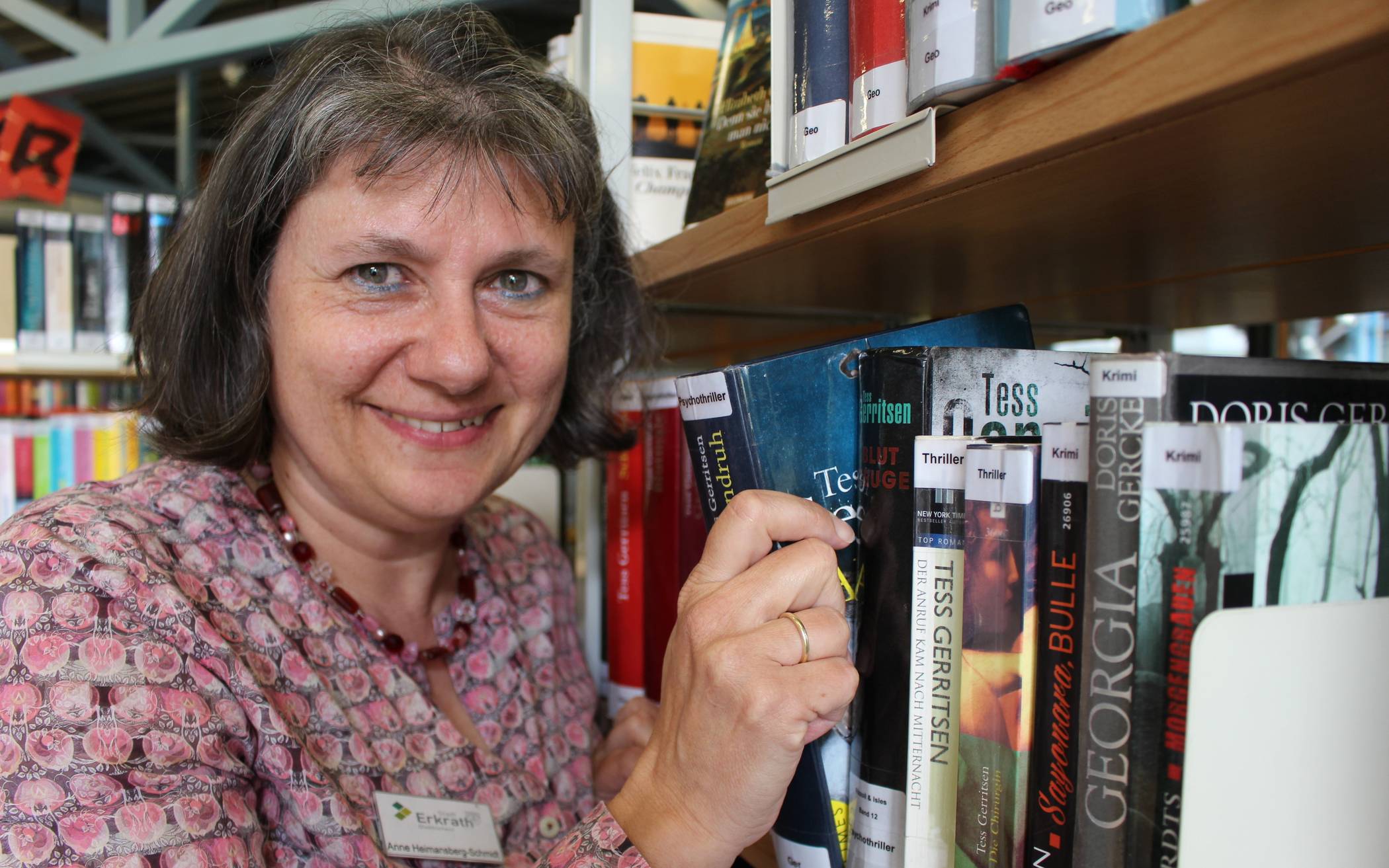  Anne Heimansberg- Schmidt ist nicht nur von Beruf Bibliothekarin, sondern liebt das geschriebene Wort auch in der Freizeit. 