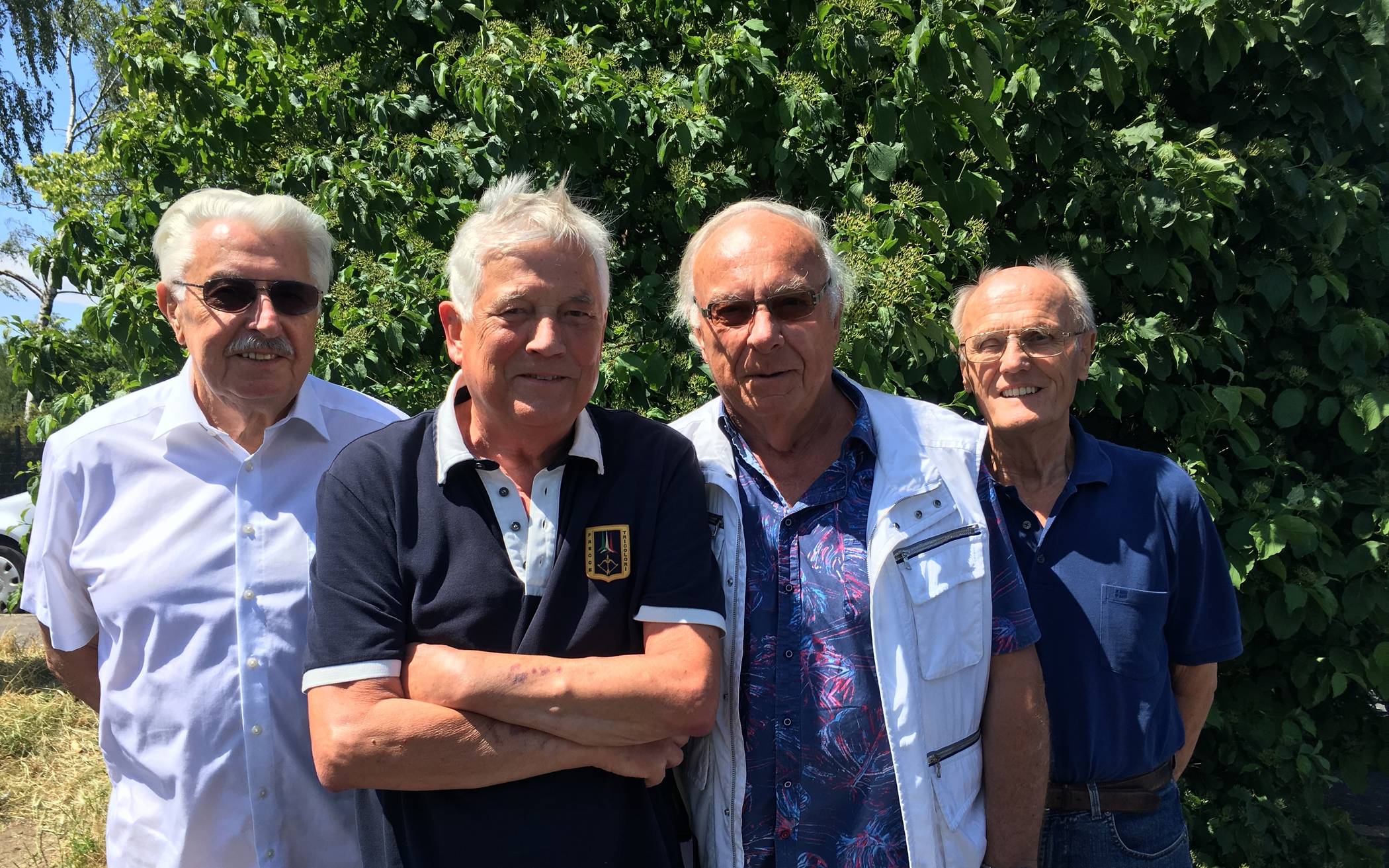  Jürgen Richter, Helmut Vorholt, Prof. Manfred Liepach und Walter Georg (v.li) legen ihre Arbeit nach 40 Jahren beim Bürgervotum Max-Planck-Straße nieder. 