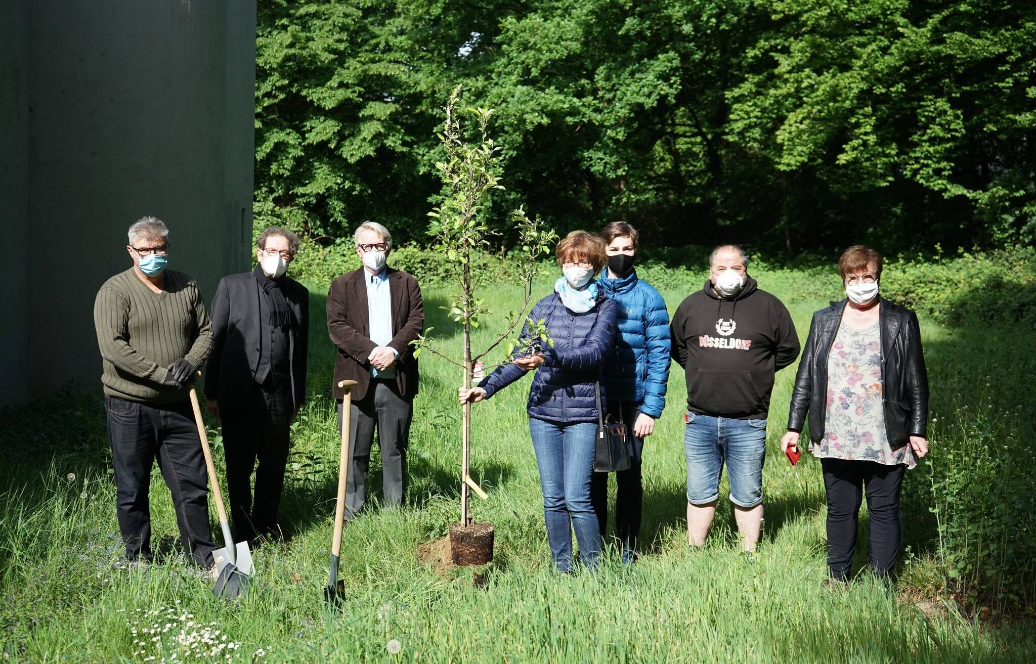 Gelebte Ökumene in Hochdahl: Bäume der Hoffnung