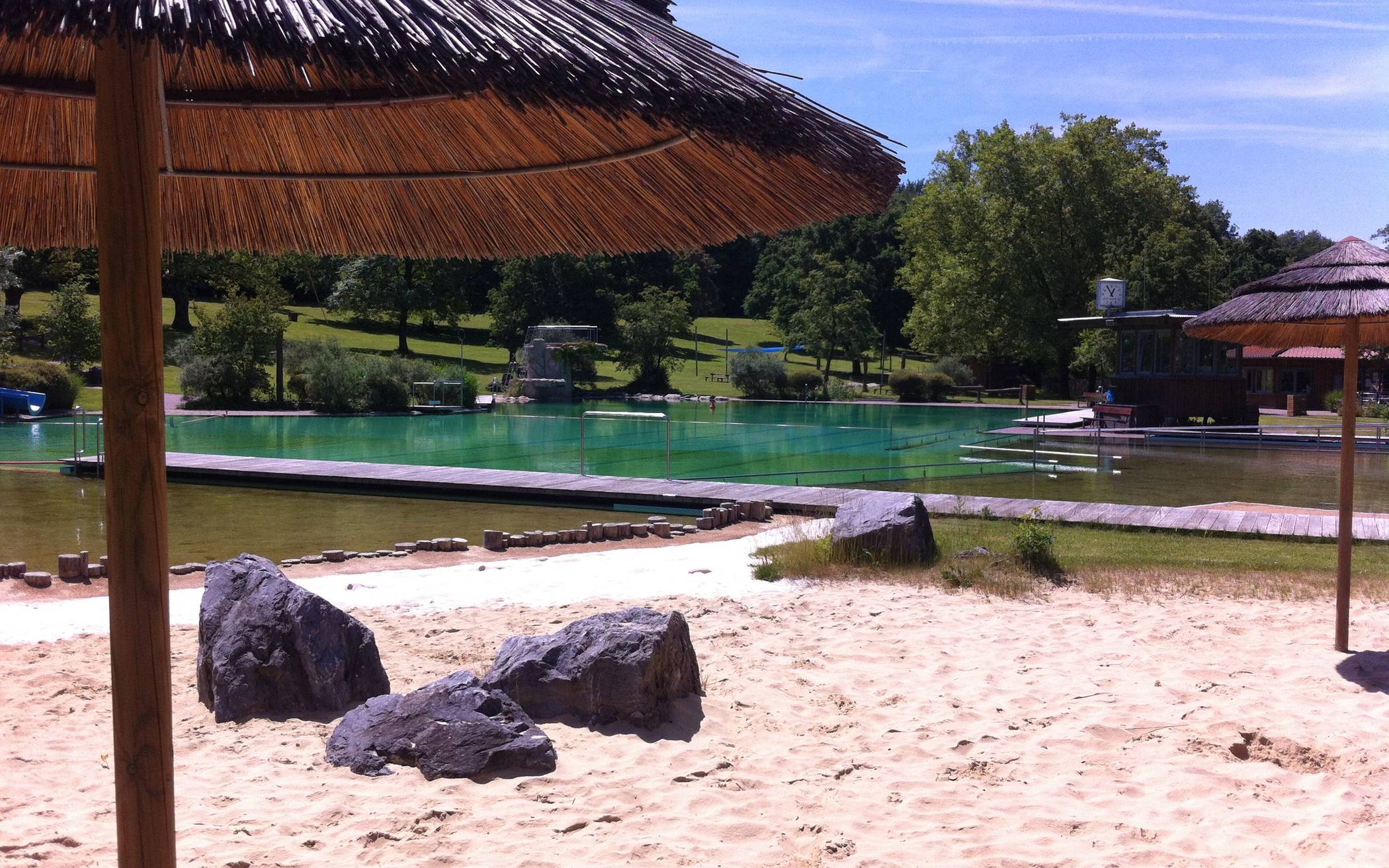 Noch menschenleer: das Naturfreibad in Mettmann.