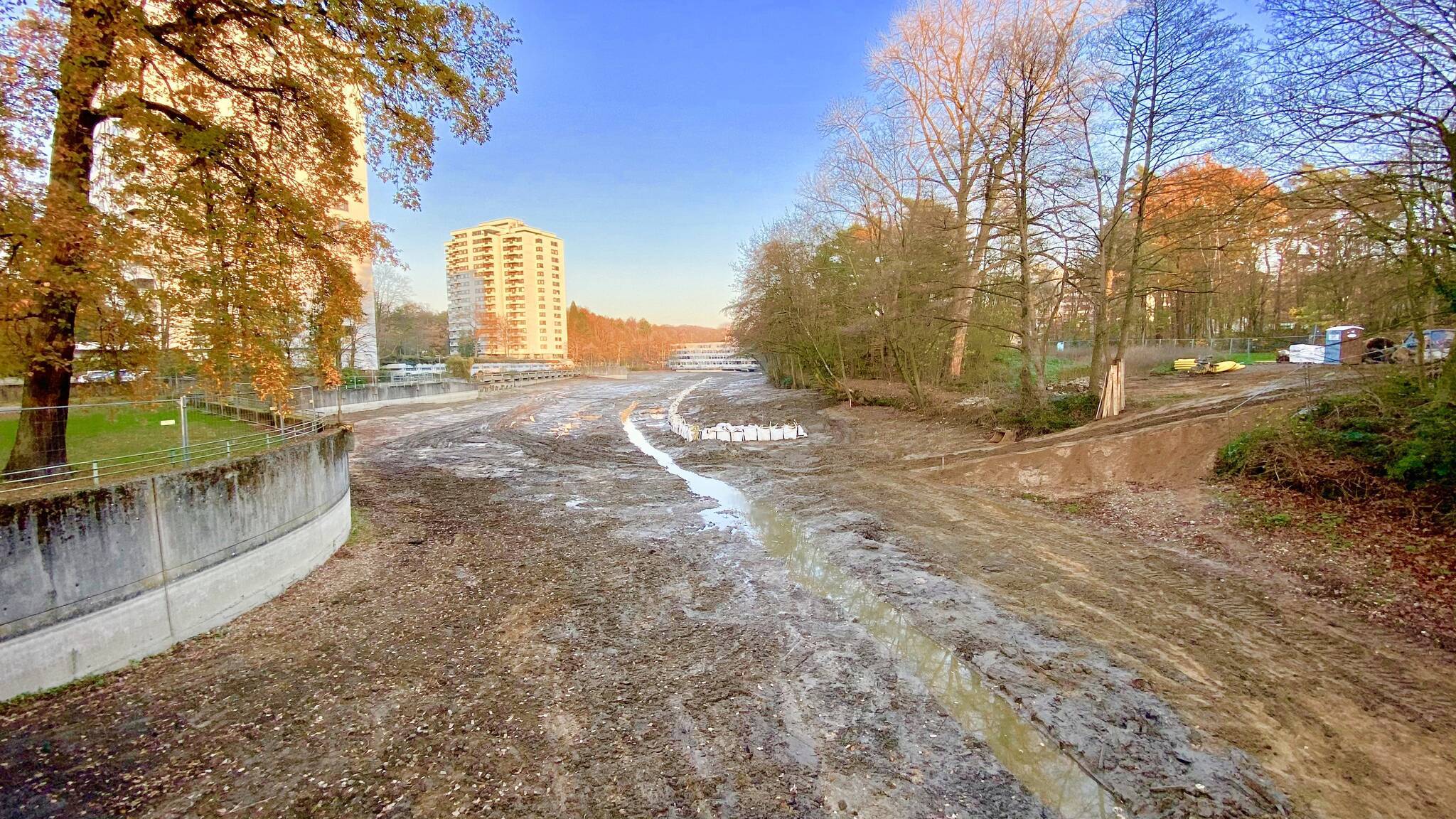  Leser Michael Ernst machte diese aktuellen Aufnahmen vom Hochdahler Stadtweiher. 